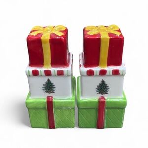 Spode Christmas Gifts Salt and Pepper Shakers